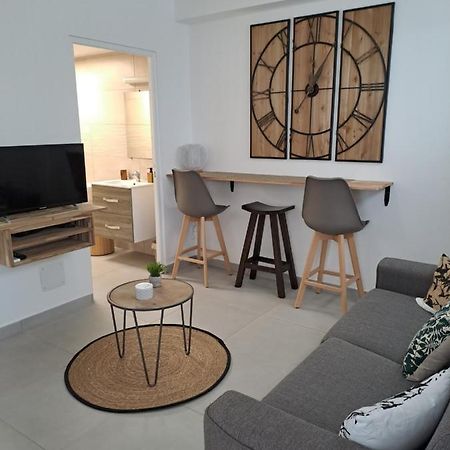 Appartement Cosy, T2 Situe En Centre Ville De Saint-Pierre Extérieur photo