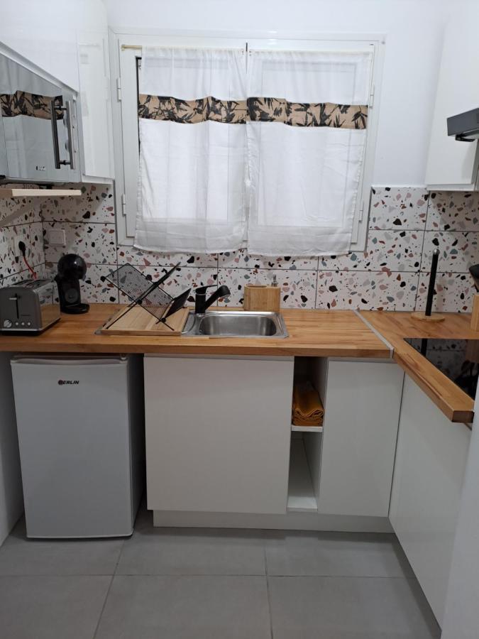 Appartement Cosy, T2 Situe En Centre Ville De Saint-Pierre Extérieur photo
