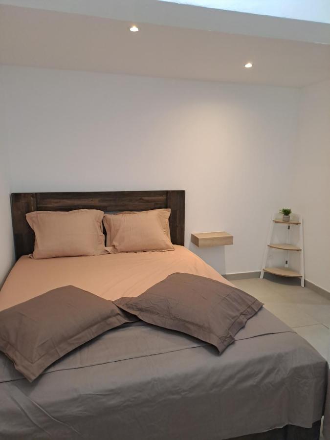 Appartement Cosy, T2 Situe En Centre Ville De Saint-Pierre Extérieur photo